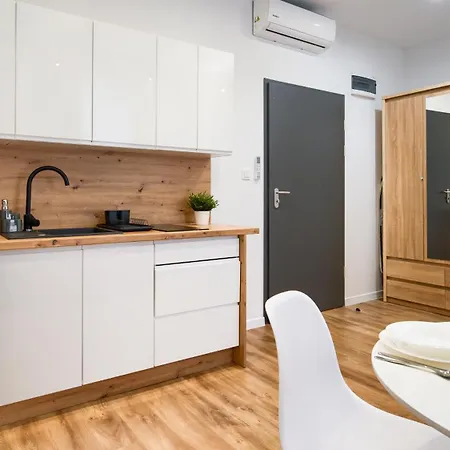 Al-dom Na Pomorskiej , 300 M Do Morza 아파트 *