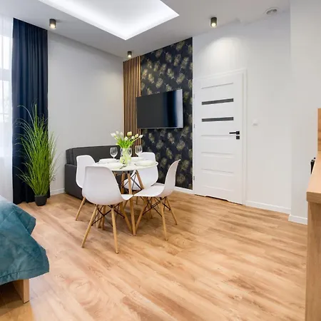 Al-dom Na Pomorskiej , 300 M Do Morza 아파트 *