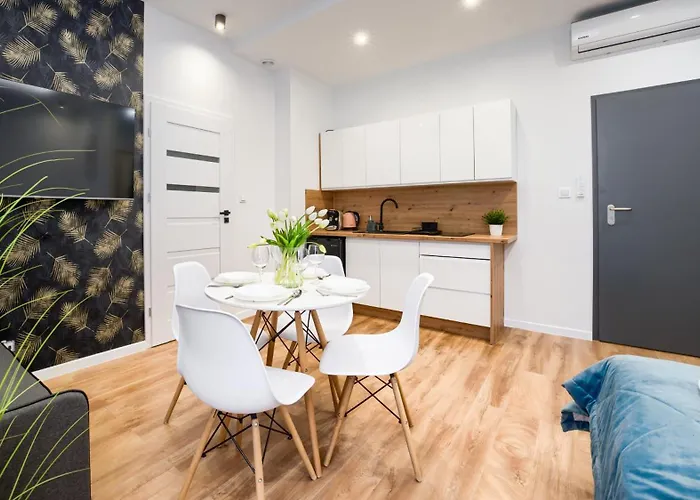 아파트 Al-dom Na Pomorskiej , 300 M Do Morza 코워브제크